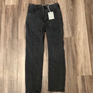 NWT Everlane High-Rise Slim Straight Jean in Washed Black